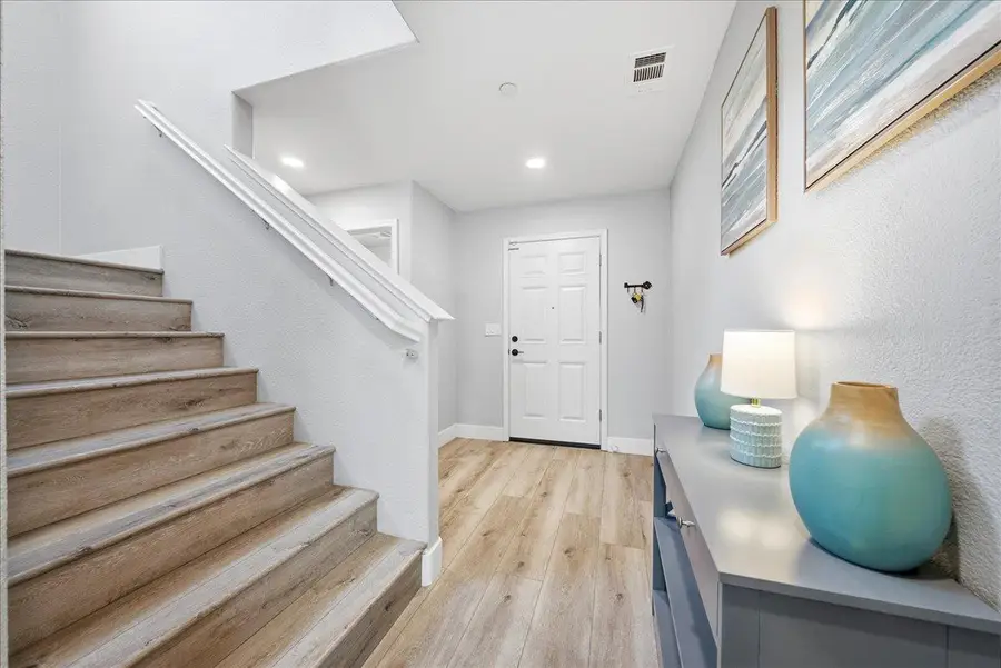 4325 Gentry Way, Rocklin, CA 95677 - #3