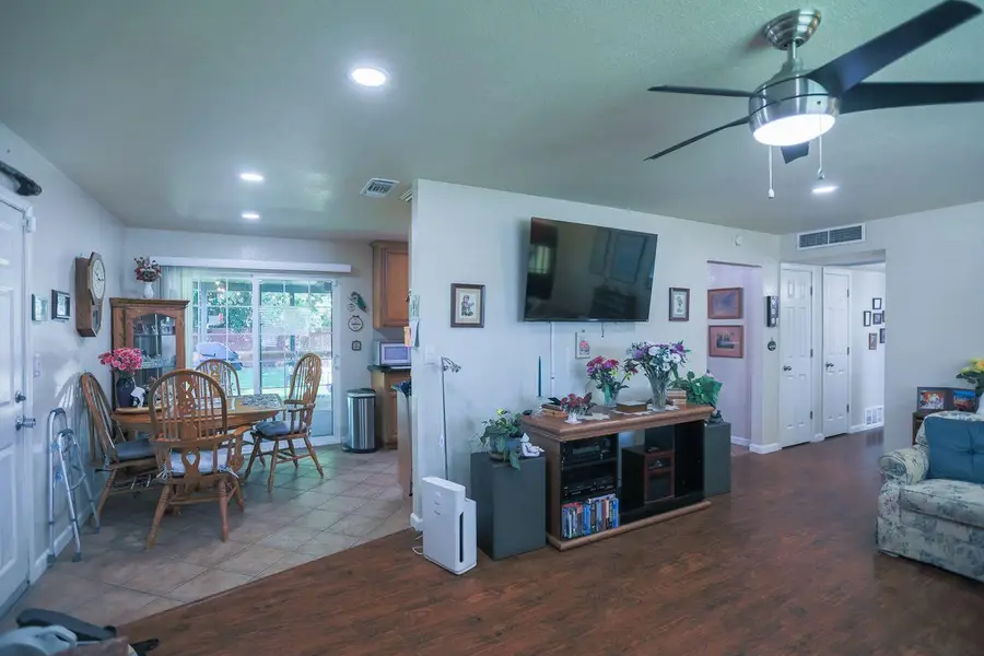 1269 Crest Drive, Yuba City, CA 95993 - #3