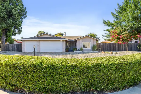 3060 Great Falls Way, Sacramento, CA 95826