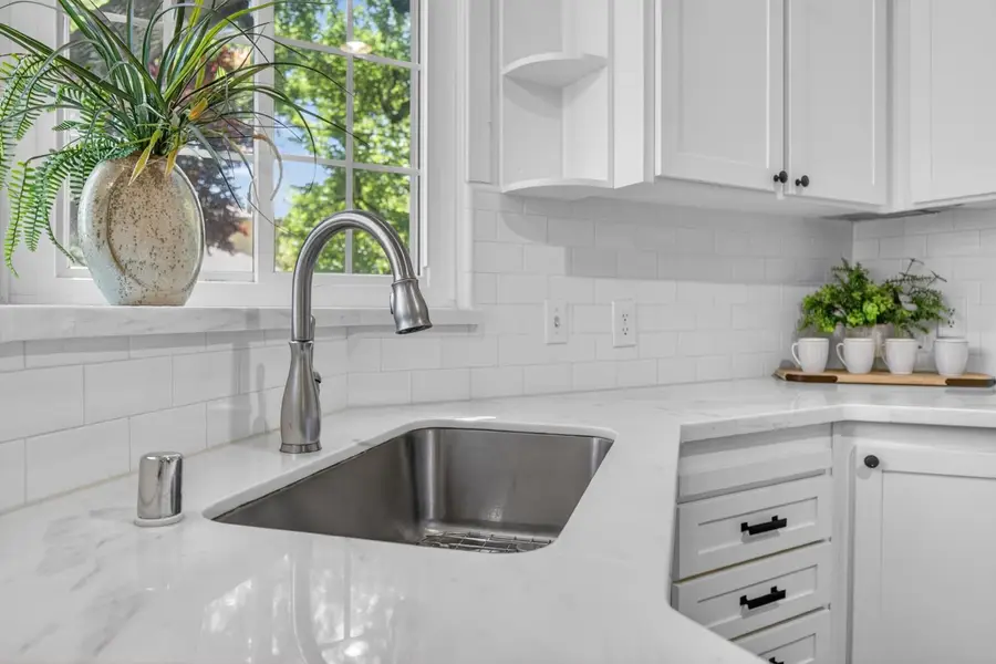 1810 9th Avenue, Sacramento, CA 95818 - #3