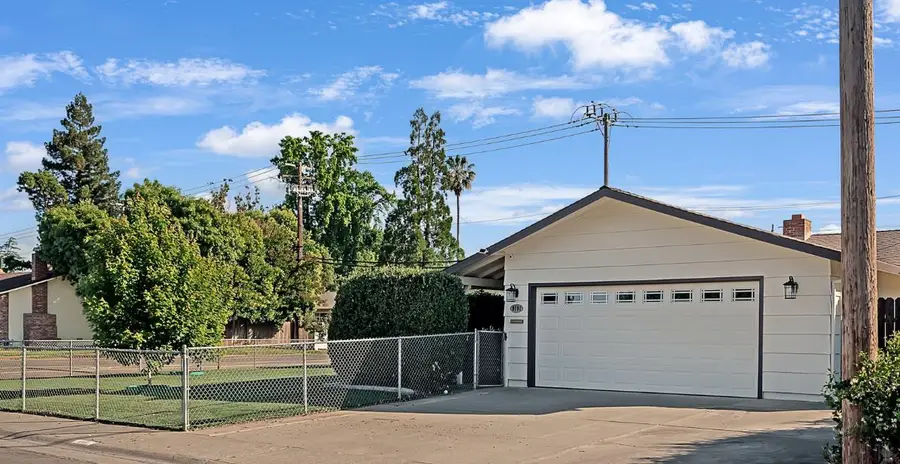 9101 Rosewood Drive, Sacramento, CA 95826 - #2