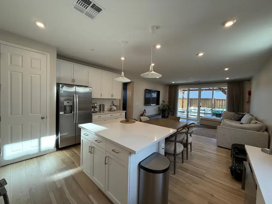 1041 Solace River Way, Roseville, CA 95747 - #2