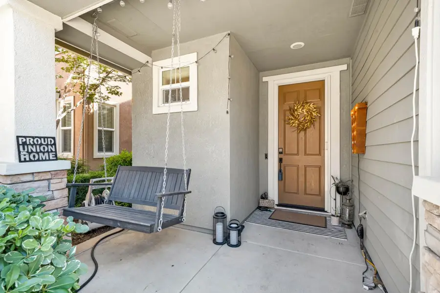 390 Soaring Hawk Lane, Sacramento, CA 95833 - #2