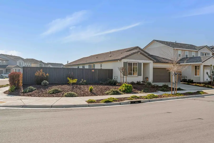 976 Garzas Street, Lathrop, CA 95330 - #3