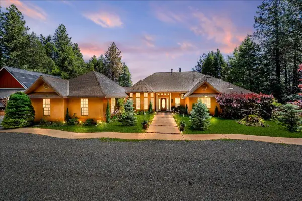 6645 Blackhawk Lane, Foresthill, CA 95631