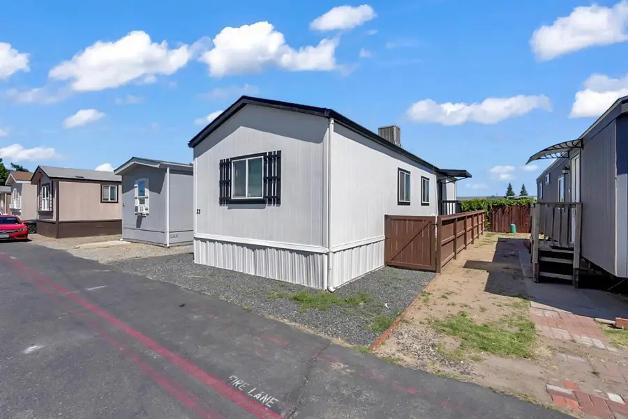 555 Moffat Boulevard #33, Manteca, CA 95336 - #3