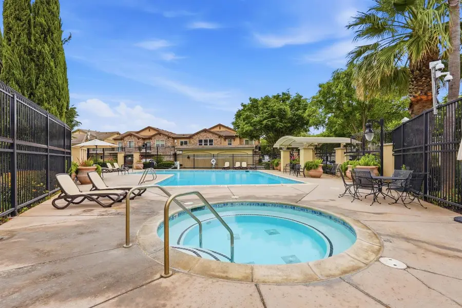 3301 N Park Drive #2212, Sacramento, CA 95835 - #3