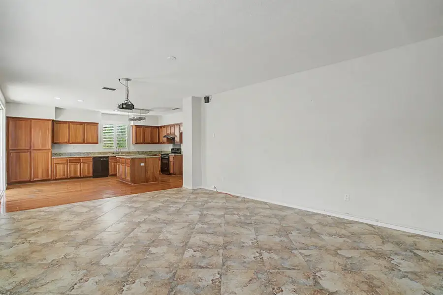 2911 Macon Drive, Sacramento, CA 95835 - #3
