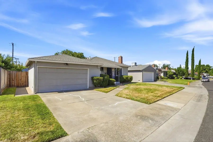 5900 17th Avenue, Sacramento, CA 95820 - #3