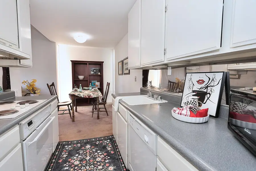 2238 Woodside Lane #15, Sacramento, CA 95825 - #3