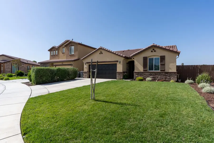 636 Lamoglia Street, Los Banos, CA 93635 - #3