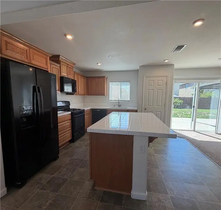 385 Ostrander, Merced, CA 95341 - #2