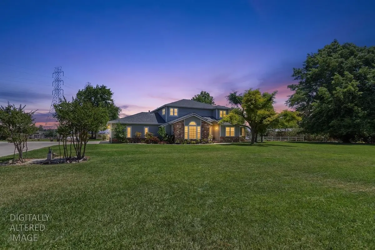 3856 N Gardner, Merced, CA 95340 - #1