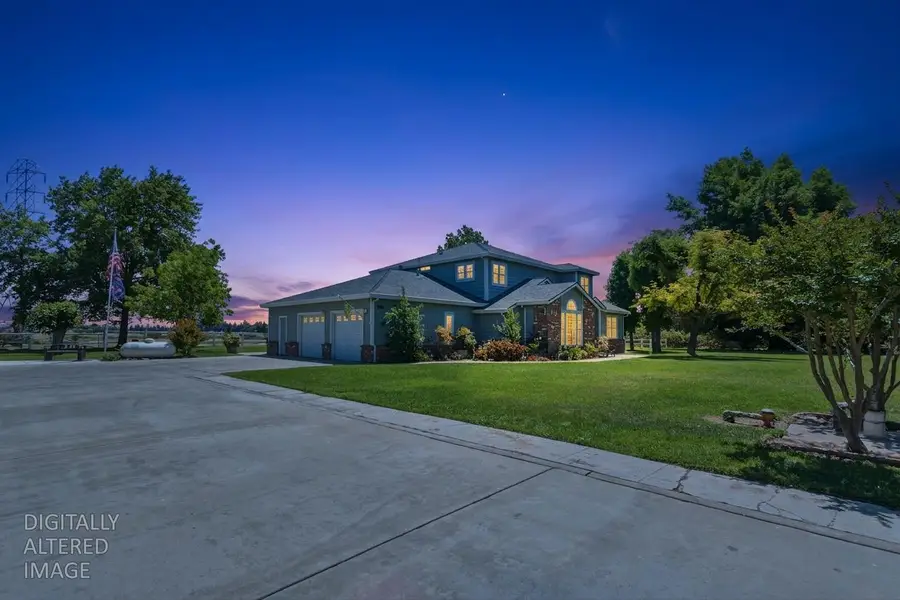 3856 N Gardner, Merced, CA 95340 - #2