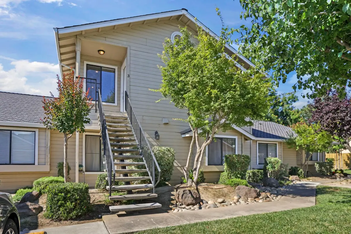1918 S Mills Avenue #3, Lodi, CA 95242 - #1