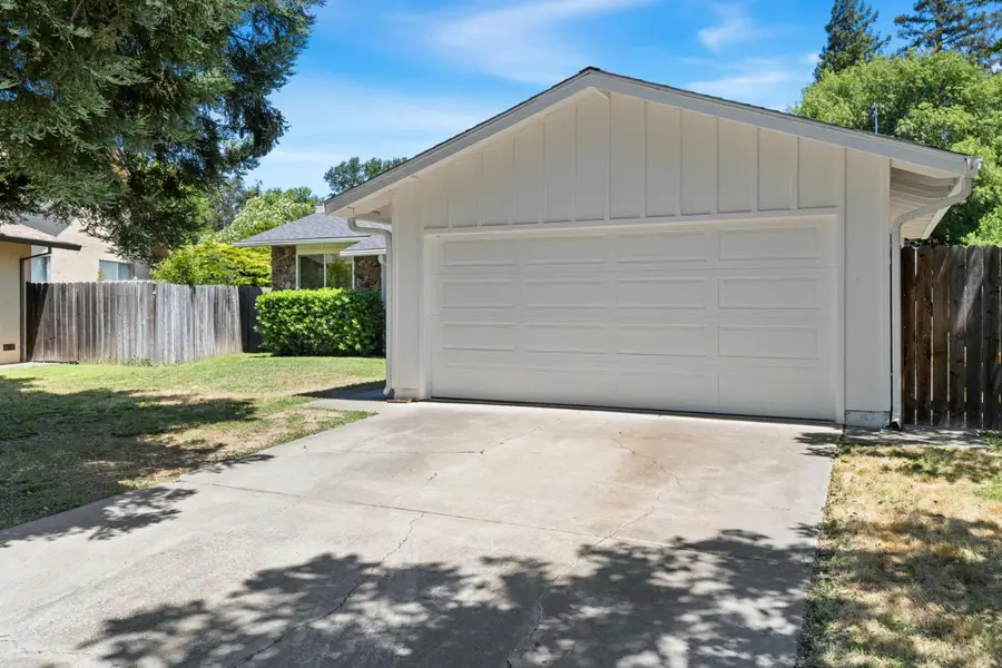 1408 Camphor Lane, Davis, CA 95618 - #2