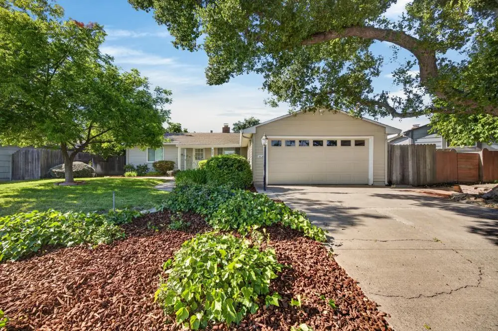4549 Lippi Parkway, Sacramento, CA 95823 - #1