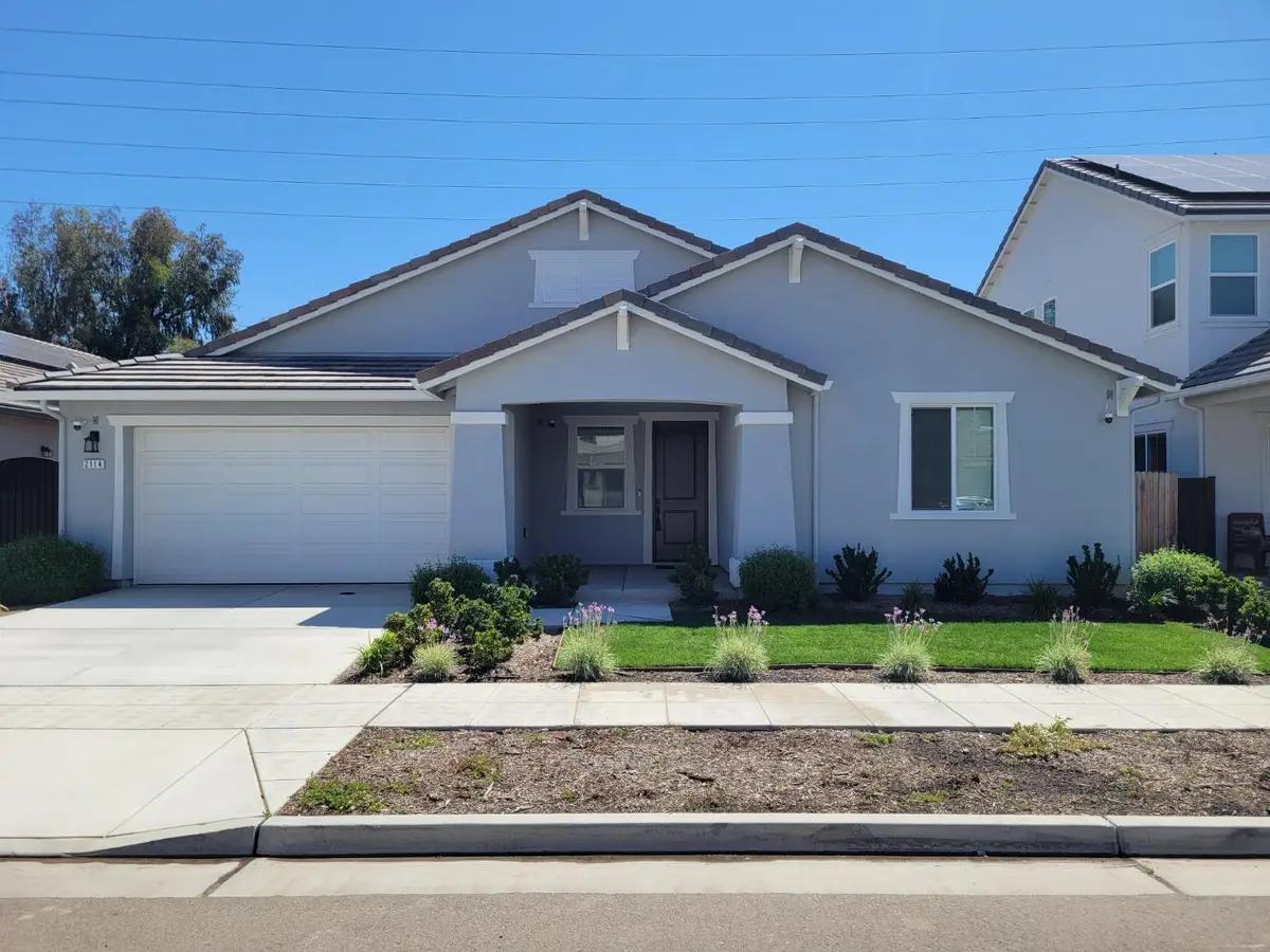 2114 Laverne Avenue, Fresno, CA 93722 - #1