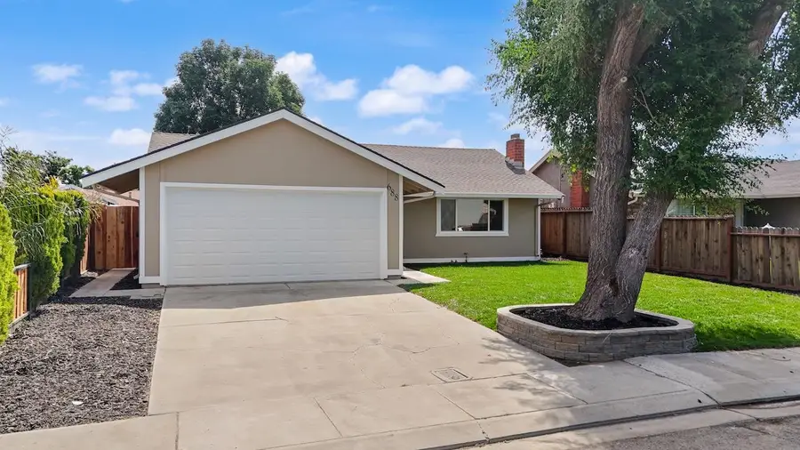 688 Chestnut Avenue, Tracy, CA 95376 - #2