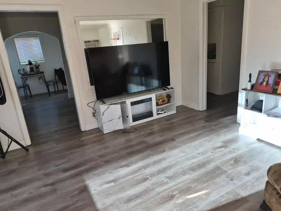 204 College Avenue, Modesto, CA 95350 - #3