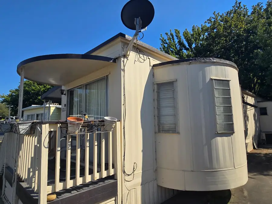 5722 Clearwater Drive #18, Sacramento, CA 95841 - #2