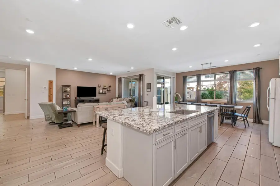 9960 Ted Kolb Way, Elk Grove, CA 95624 - #3