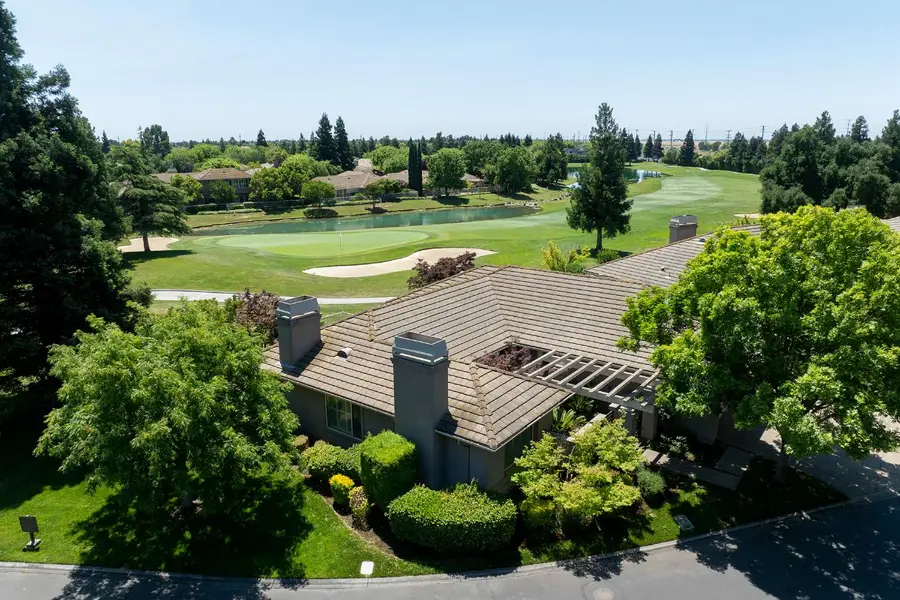 9516 Golf Course Lane, Elk Grove, CA 95758 - #2