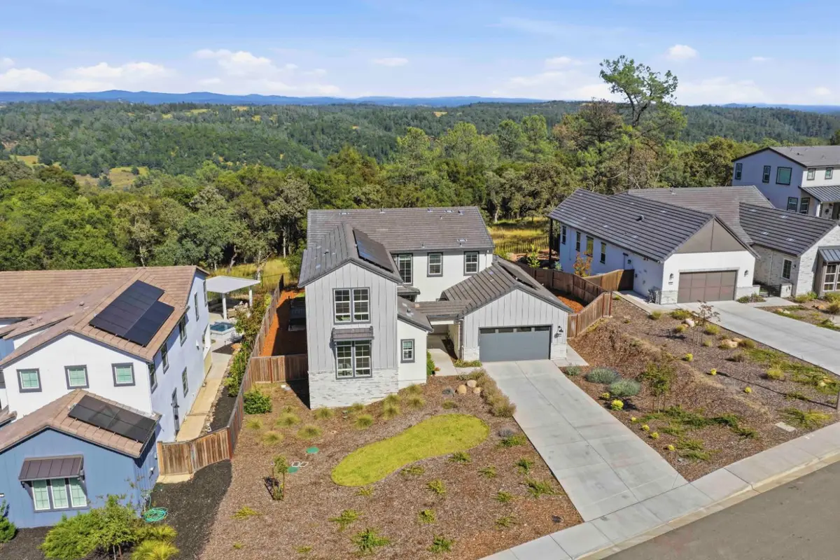 451 Canyon Creek Drive, Auburn, CA 95603 - #1