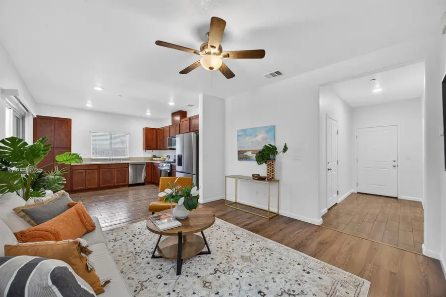 8308 Kossum Way, Elk Grove, CA 95624 - #2