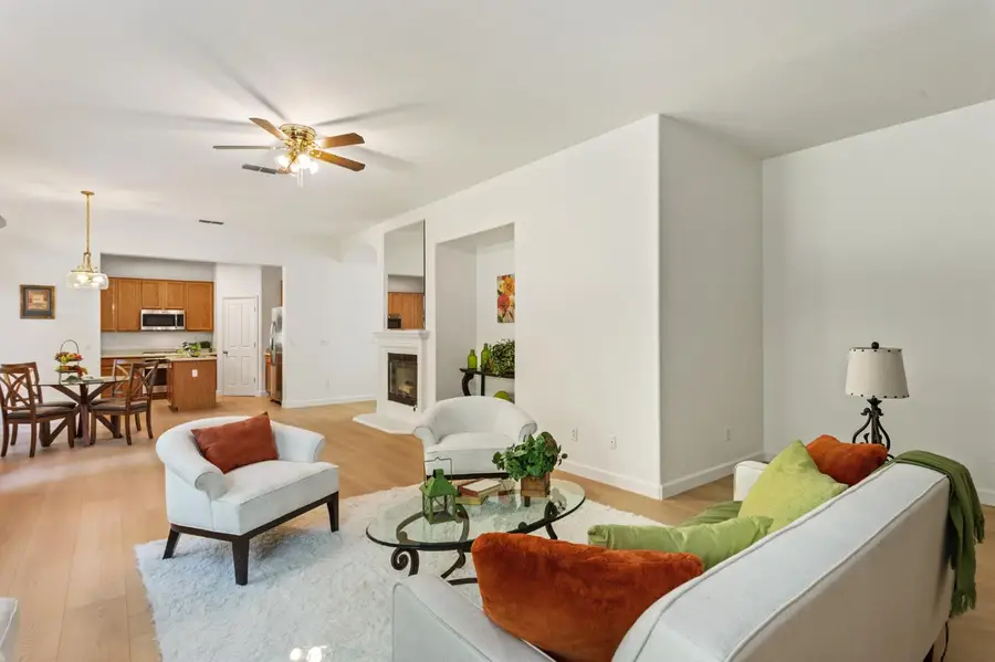 2429 Burberry Way, Sacramento, CA 95835 - #3