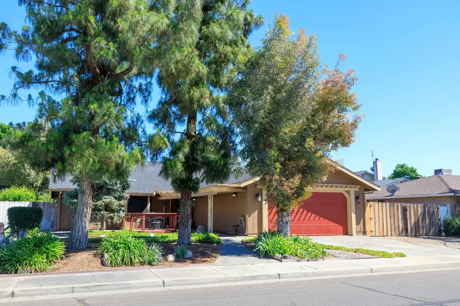 376 Foxmeadow Way, Los Banos, CA 93635 - #2