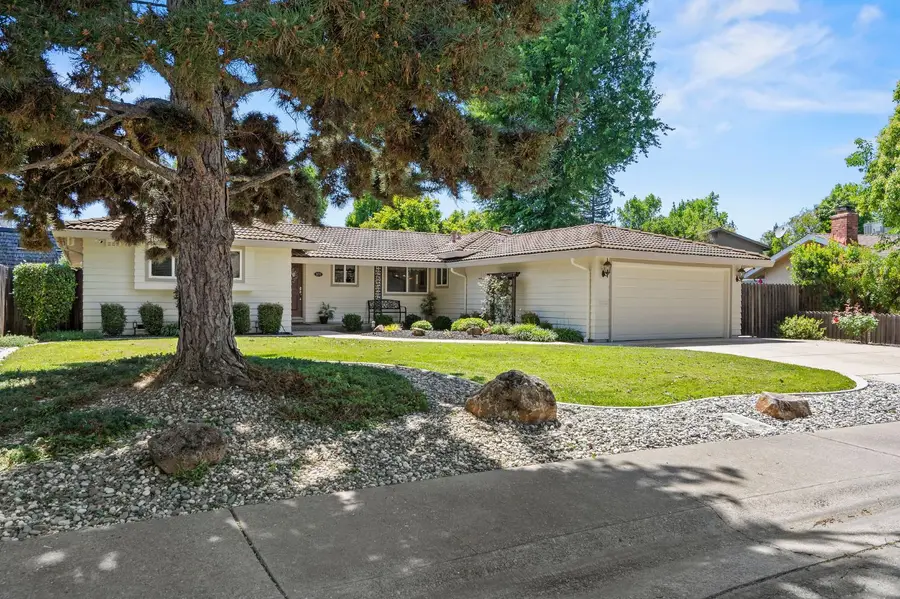 978 Greenhurst Way, Sacramento, CA 95831 - #2