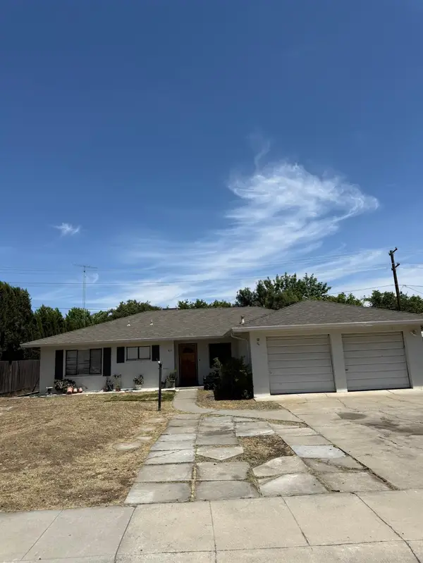 417 E Eaton Avenue, Tracy, CA 95376