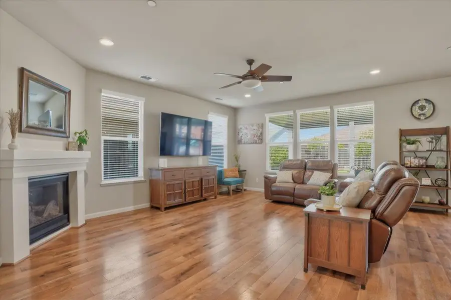 6409 Garland Way, Roseville, CA 95747 - #3