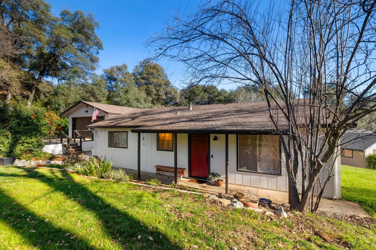 20475 Eureka Dr, Sonora, CA 95370 - #1