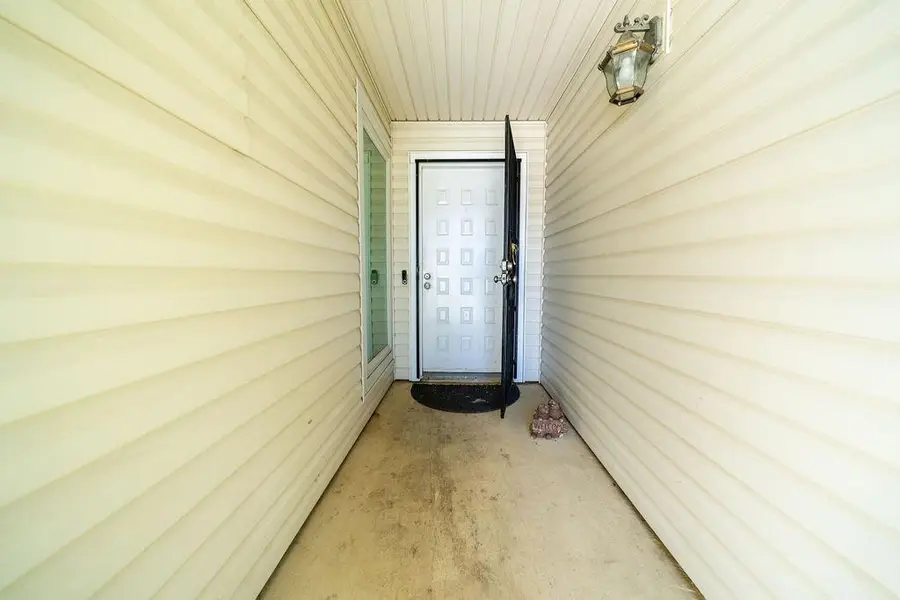 9770 Burline Street, Sacramento, CA 95827 - #3