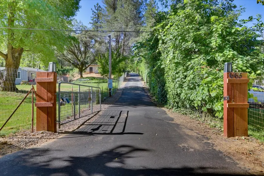 665 Gladycon Road, Colfax, CA 95713 - #2