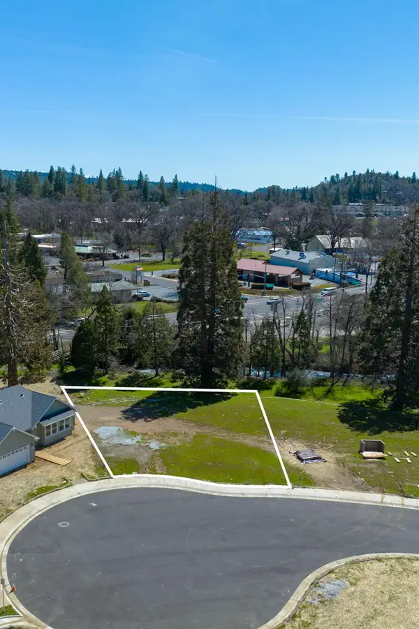 128 Creekside Court, Murphys, CA 95247