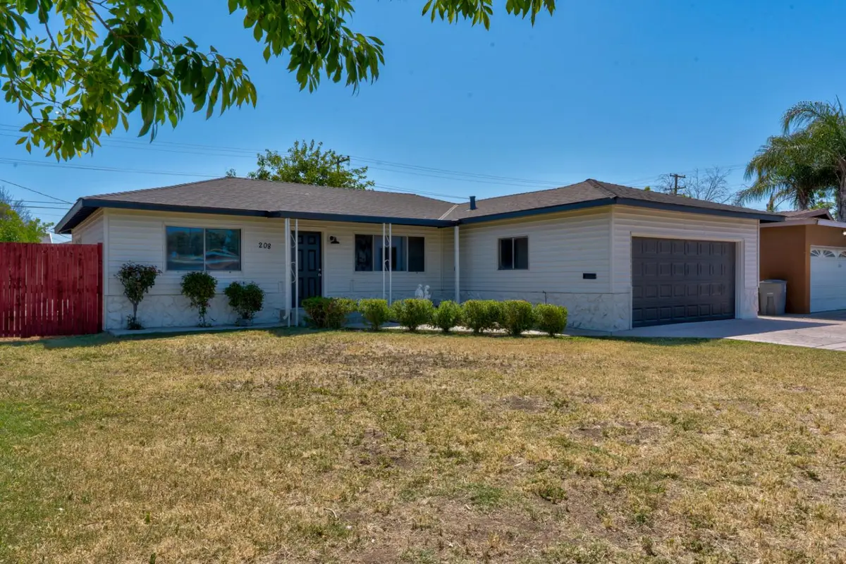 208 N Santa Rita Street, Los Banos, CA 93635 - #1