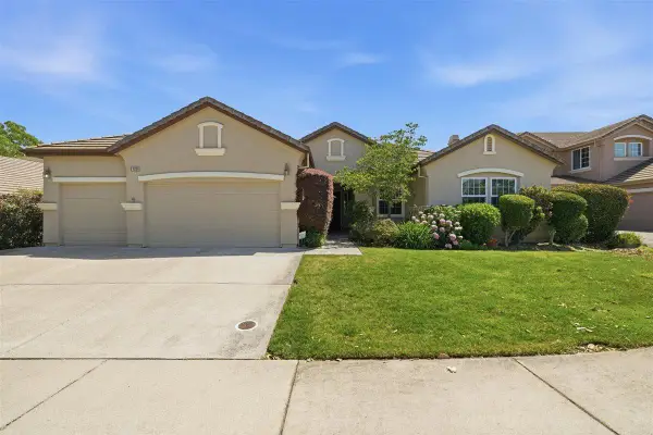 4129 Poppleton Way, Carmichael, CA 95608