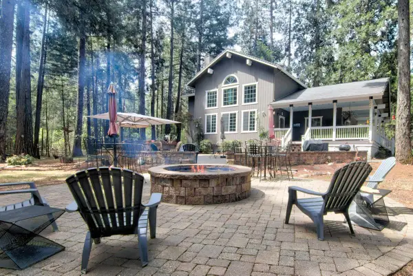332 Coyote Ct, Georgetown, CA 95634