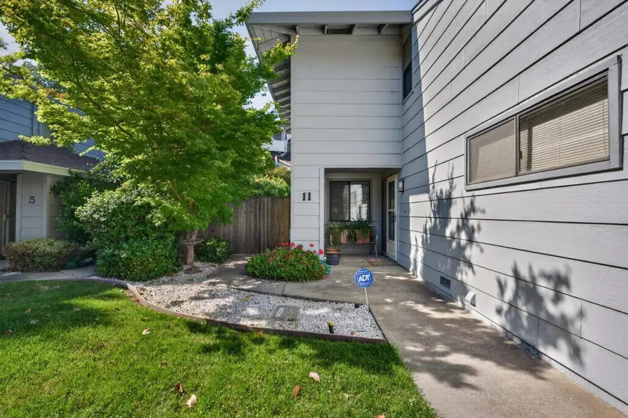 11 Park West Court, Sacramento, CA 95831 - #2