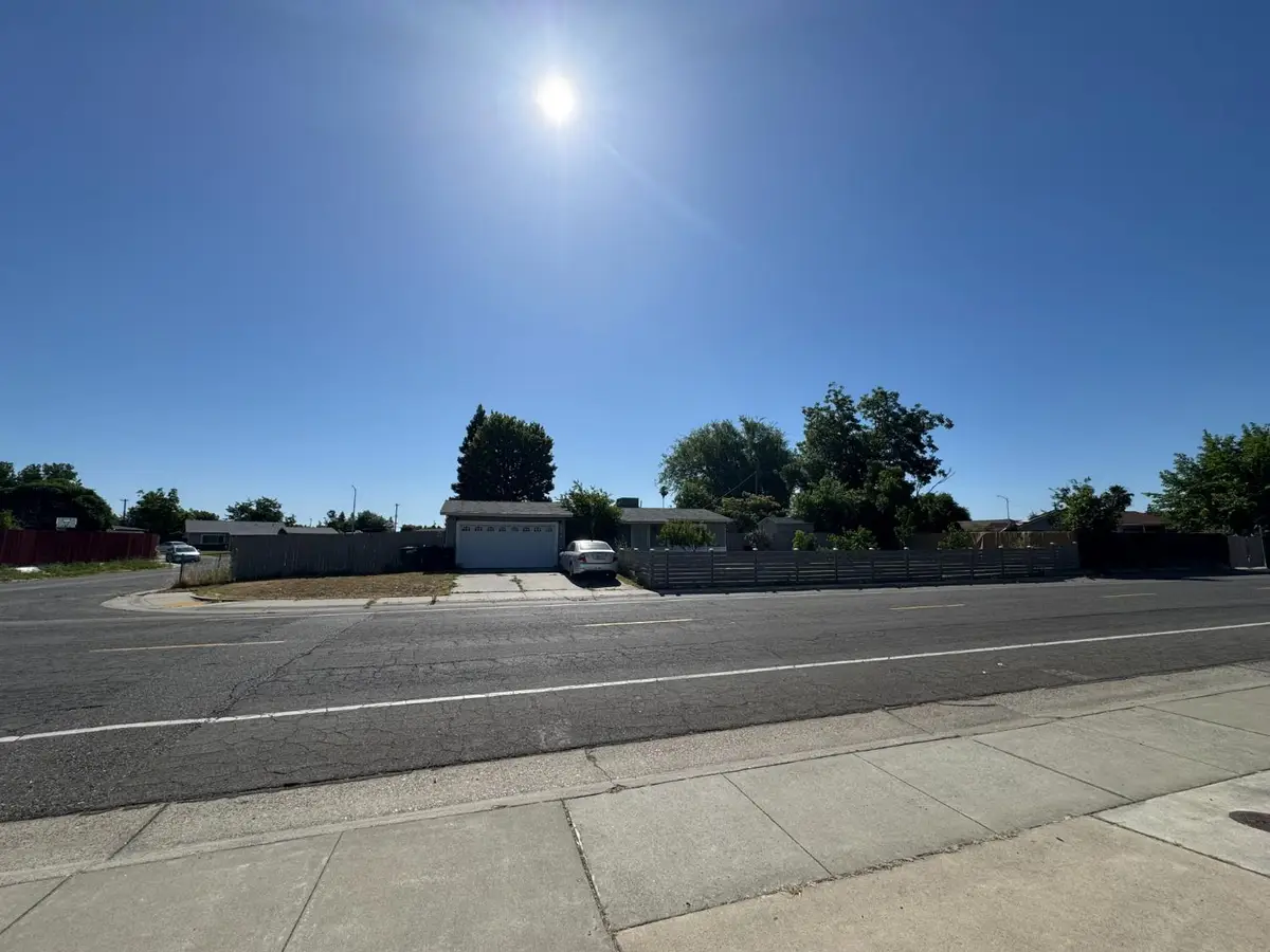 7361 Kara Drive, Sacramento, CA 95828 - #1