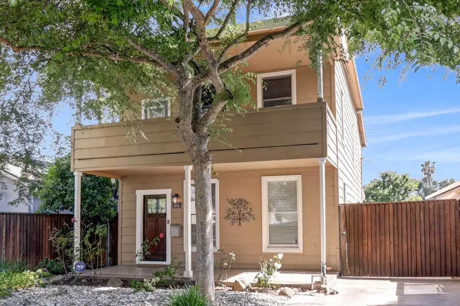 3056 6th Avenue, Sacramento, CA 95817 - #3