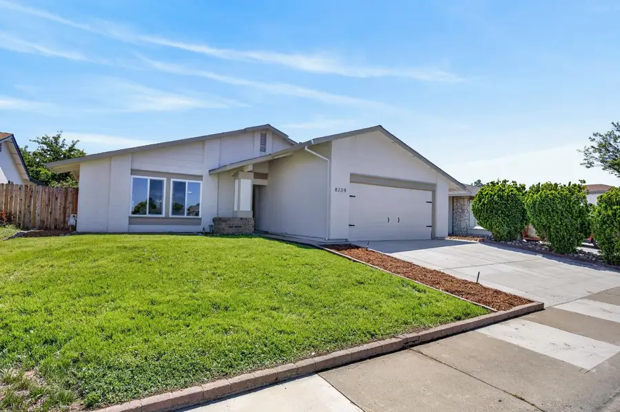8239 Moorhaven Way, Sacramento, CA 95828 - #2