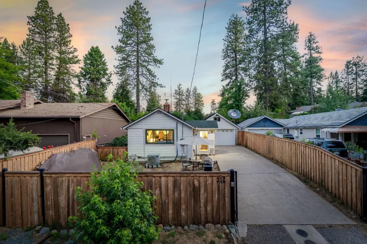 134 E Empire Street, Grass Valley, CA 95945 - #1