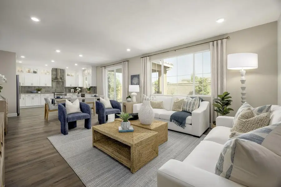 2055 Shoreline Drive, Riverbank, CA 95367 - #2