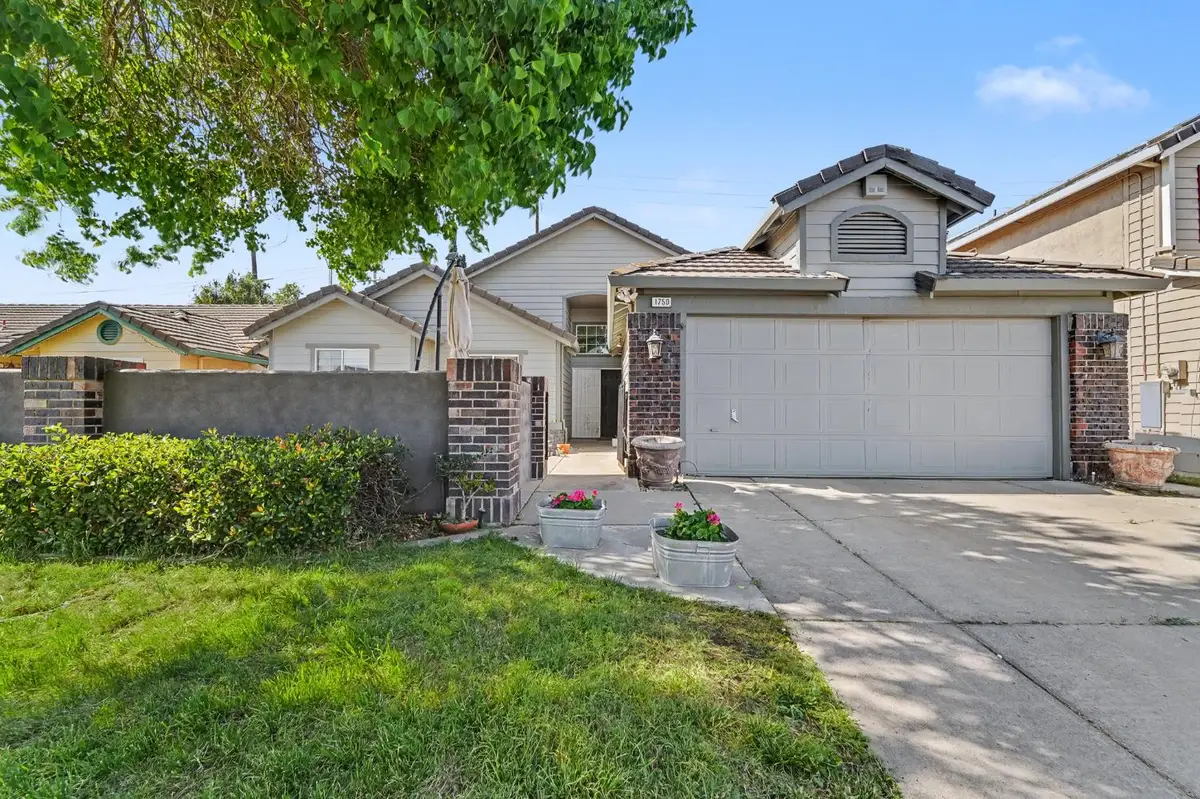 1750 E G Street, Oakdale, CA 95361 - #1