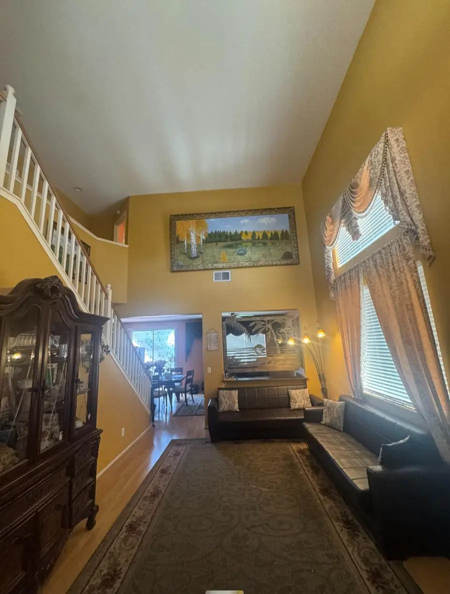 6624 Campfire Way, Citrus Heights, CA 95621 - #2