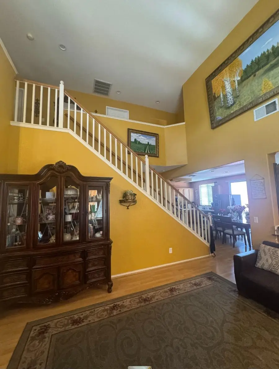 6624 Campfire Way, Citrus Heights, CA 95621 - #3